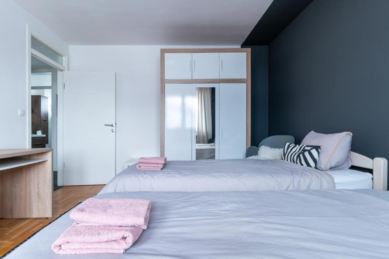 Oz Apartment Sarajevo - Amazing View - 5 Min. From Center Luaran gambar